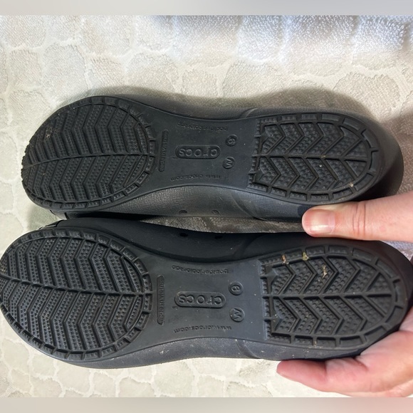 Crocs black Ballet Flats with toe cap women’s size 9. Gentle pre-worn condition - Picture 6 of 9
